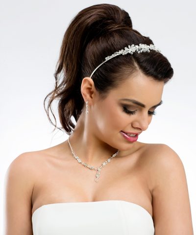 Collier en oorbellen, kristallen en strass