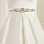 Satijn met steentjes