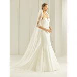 Sluier 082S van soft tule met guipure kanten rand, 300 cm lang